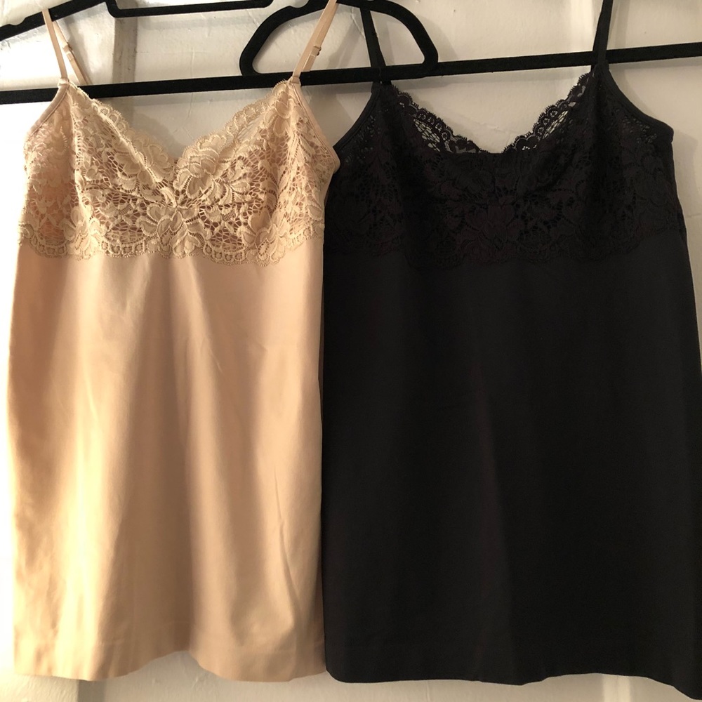 Set of 2 Banana Republic lace top camis. Like new!